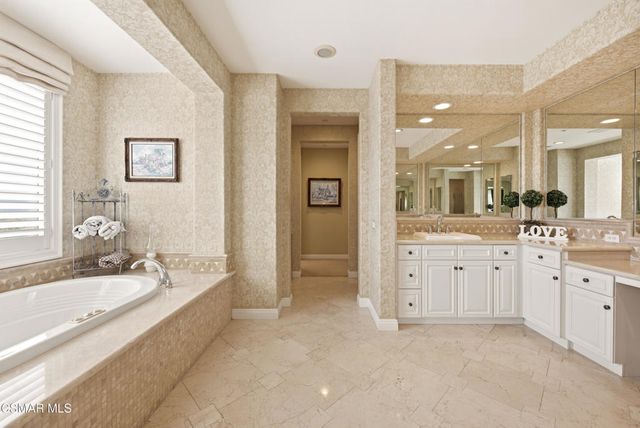 5068 Shady Trail Street, Simi Valley, CA 93063