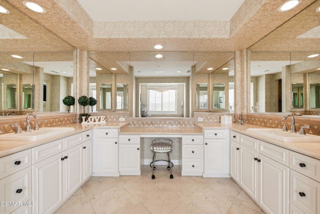 5068 Shady Trail Street, Simi Valley, CA 93063