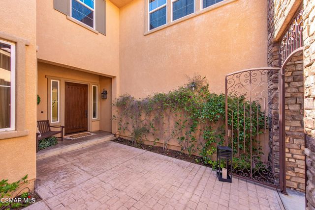 5068 Shady Trail Street, Simi Valley, CA 93063