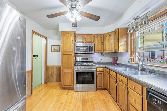11017 S Campbell Avenue, Chicago, IL 60655
