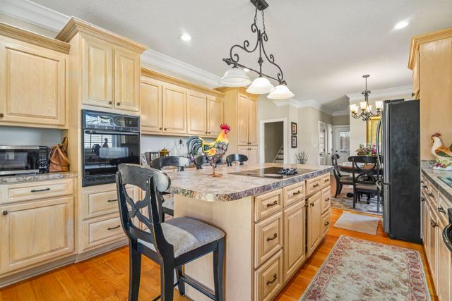 2892 Burroughs Rd., Galivants Ferry, SC 29544