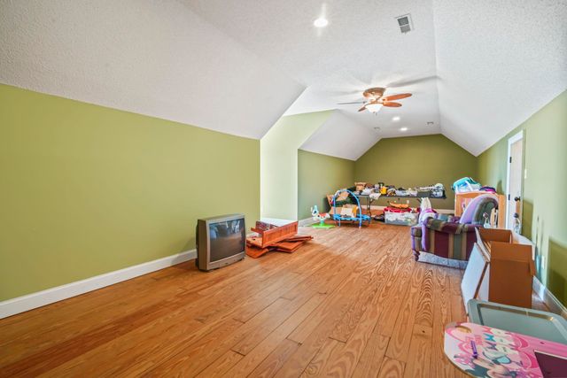2892 Burroughs Rd., Galivants Ferry, SC 29544
