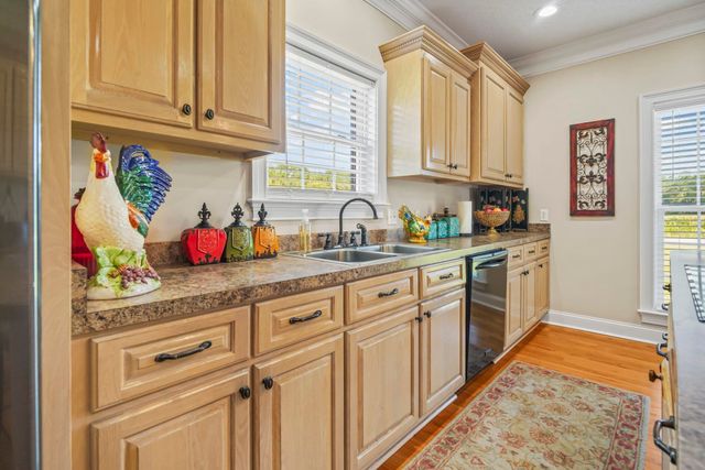 2892 Burroughs Rd., Galivants Ferry, SC 29544