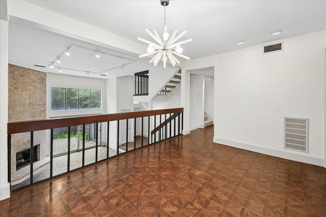 3618 Gillespie Street 108, Dallas, TX 75219