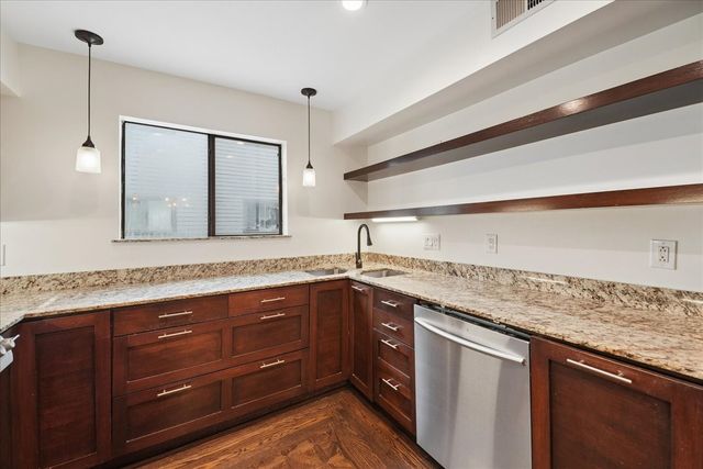 3618 Gillespie Street 108, Dallas, TX 75219