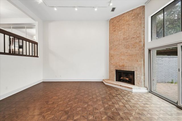 3618 Gillespie Street 108, Dallas, TX 75219