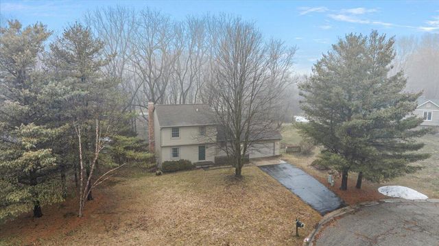 2654 Quail Run Street, Rochester, MI 48306