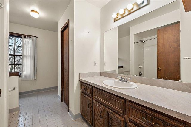 2654 Quail Run Street, Rochester, MI 48306