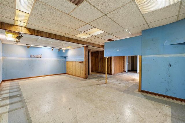 2654 Quail Run Street, Rochester, MI 48306