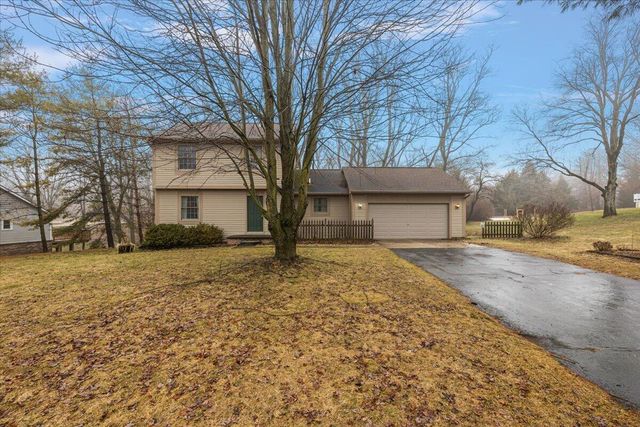 2654 Quail Run Street, Rochester, MI 48306