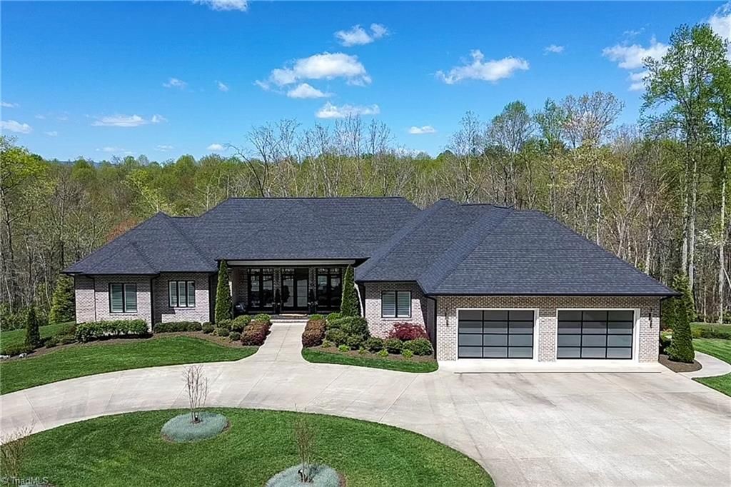 109 Wyncrest Terrace, Mount Airy, NC 27030