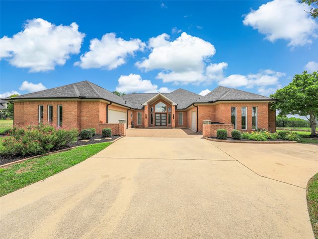 7349 Golf Club Drive, Fort Worth, TX 76179