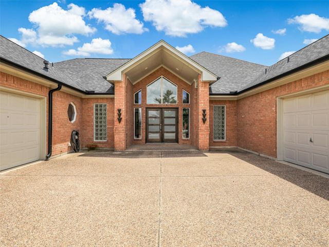 7349 Golf Club Drive, Fort Worth, TX 76179