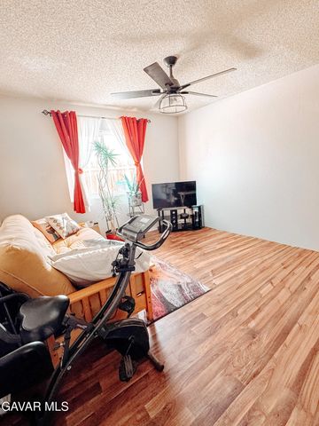 7851 Greenwood Avenue, California City, CA 93505