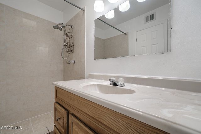 3536 E Glen Drive B, El Paso, TX 79936