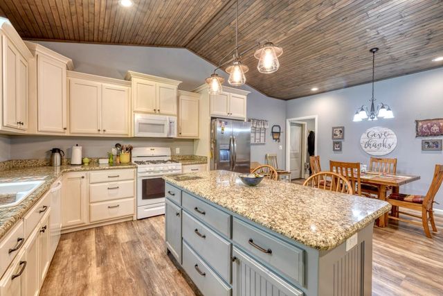 110 Hampton Road, Morganton, GA 30560