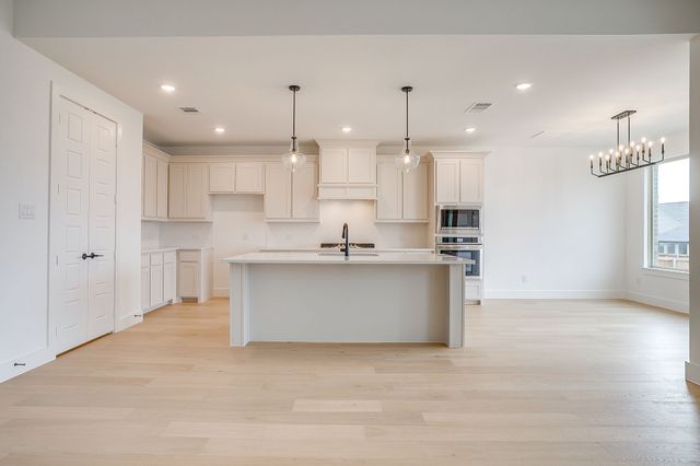 7321 Saker Street, Fort Worth, TX 76179