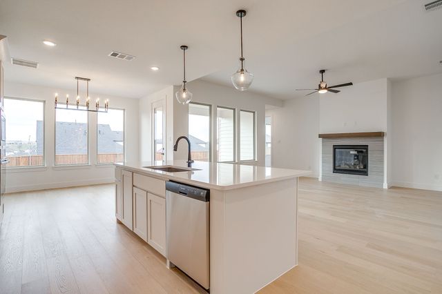 7321 Saker Street, Fort Worth, TX 76179