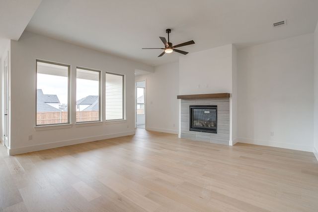 7321 Saker Street, Fort Worth, TX 76179