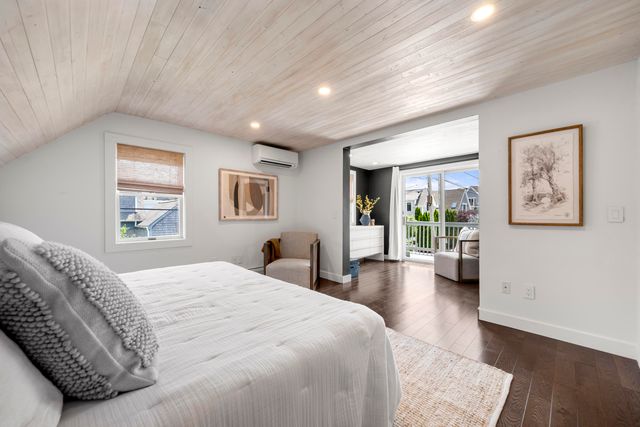44 Pleasant Street, Provincetown, MA 02657