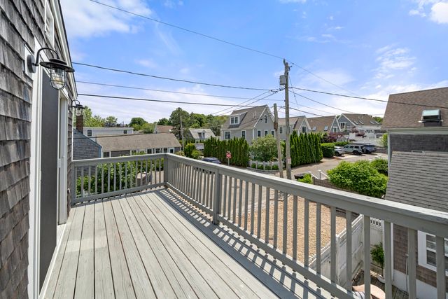 44 Pleasant Street, Provincetown, MA 02657