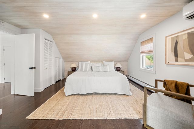 44 Pleasant Street, Provincetown, MA 02657