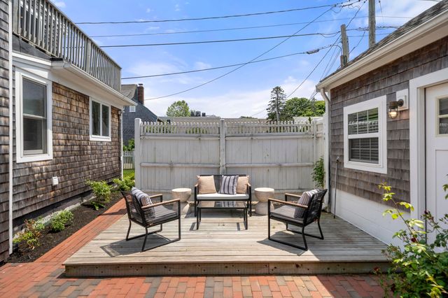 44 Pleasant Street, Provincetown, MA 02657