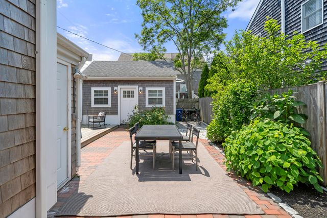44 Pleasant Street, Provincetown, MA 02657