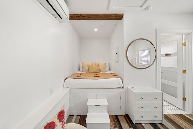 44 Pleasant Street, Provincetown, MA 02657