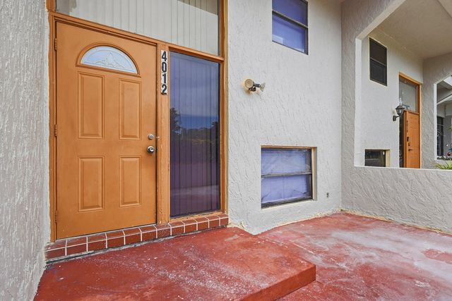 4012 Del Rio Way, Sunrise, FL 33351