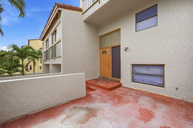 4012 Del Rio Way, Sunrise, FL 33351