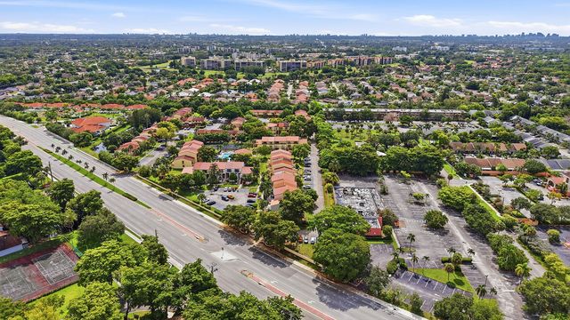 4012 Del Rio Way, Sunrise, FL 33351