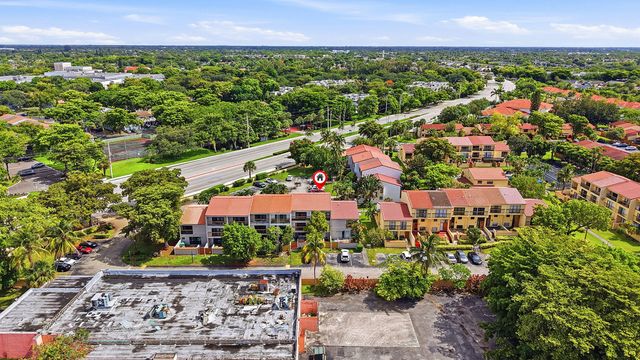 4012 Del Rio Way, Sunrise, FL 33351
