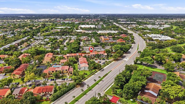 4012 Del Rio Way, Sunrise, FL 33351