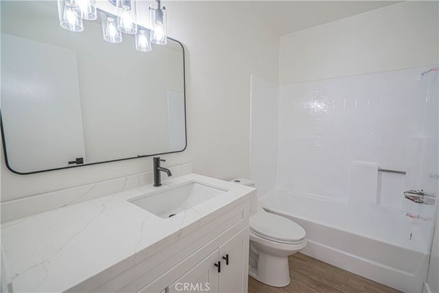 25712 Lupita, Valencia, CA 91355