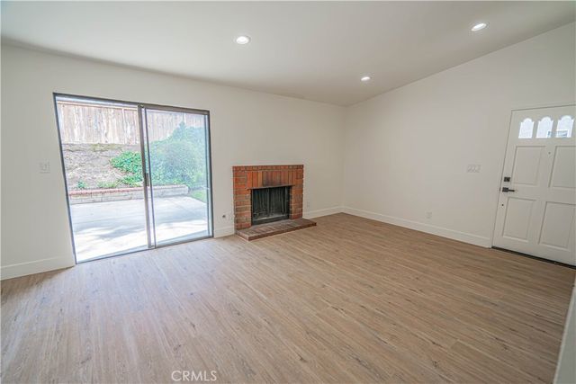 25712 Lupita, Valencia, CA 91355