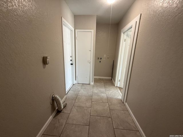 4911 Tennyson Dr, San Antonio, TX 78217