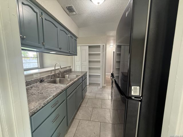 4911 Tennyson Dr, San Antonio, TX 78217