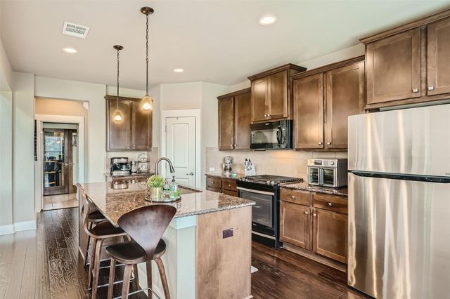 9401 McKnight LOOP 6, Austin, TX 78717