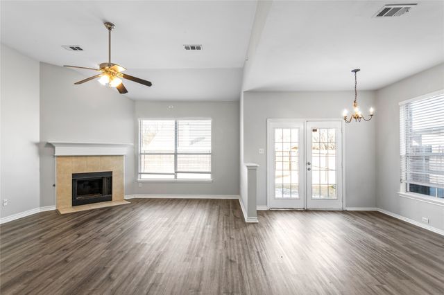 6900 Columbia Falls Drive, Mckinney, TX 75070