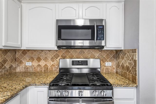 6900 Columbia Falls Drive, Mckinney, TX 75070