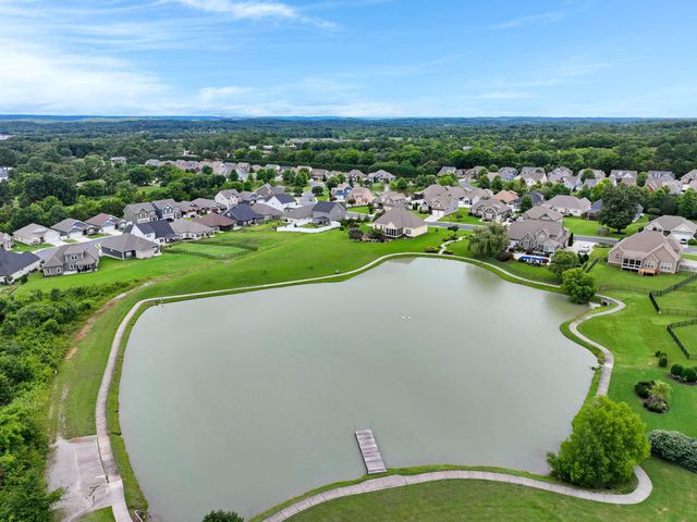 8740 Seven Lakes Drive, Ooltewah, TN 37363