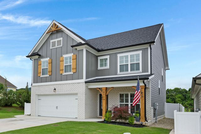 8740 Seven Lakes Drive, Ooltewah, TN 37363