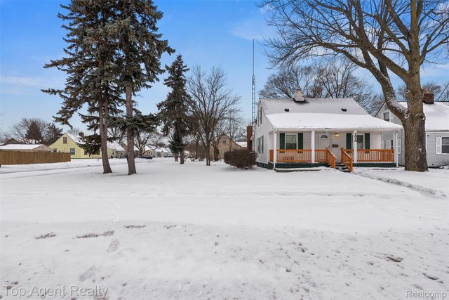 4948 Howe Road, Wayne, MI 48184