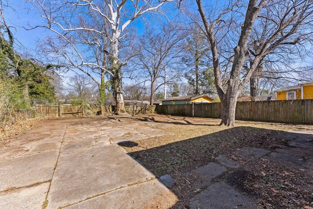 2918 SOUTHERN AVE, Memphis, TN 38111