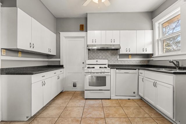 2918 SOUTHERN AVE, Memphis, TN 38111