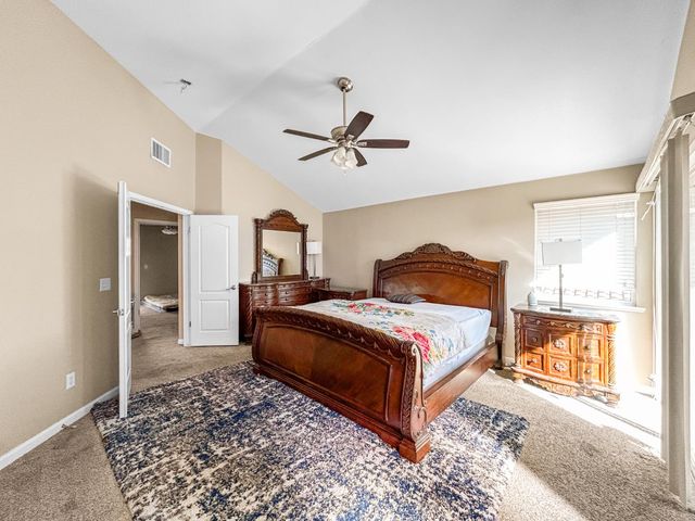 5811 W Cromwell Avenue, Fresno, CA 93722