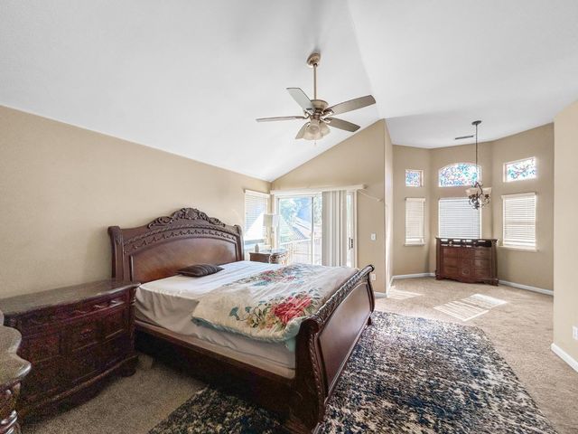 5811 W Cromwell Avenue, Fresno, CA 93722