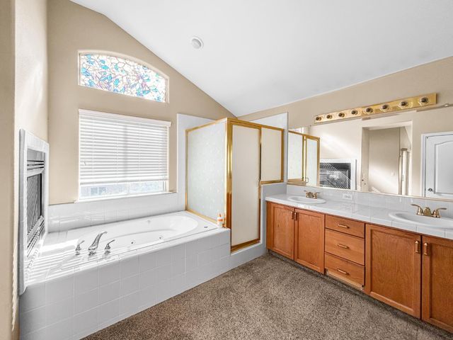 5811 W Cromwell Avenue, Fresno, CA 93722