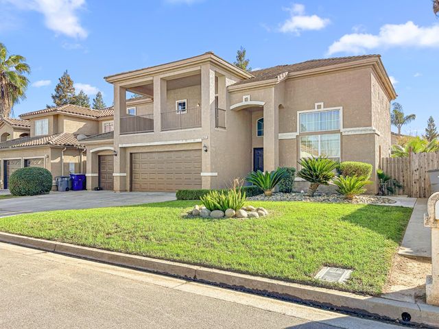 5811 W Cromwell Avenue, Fresno, CA 93722